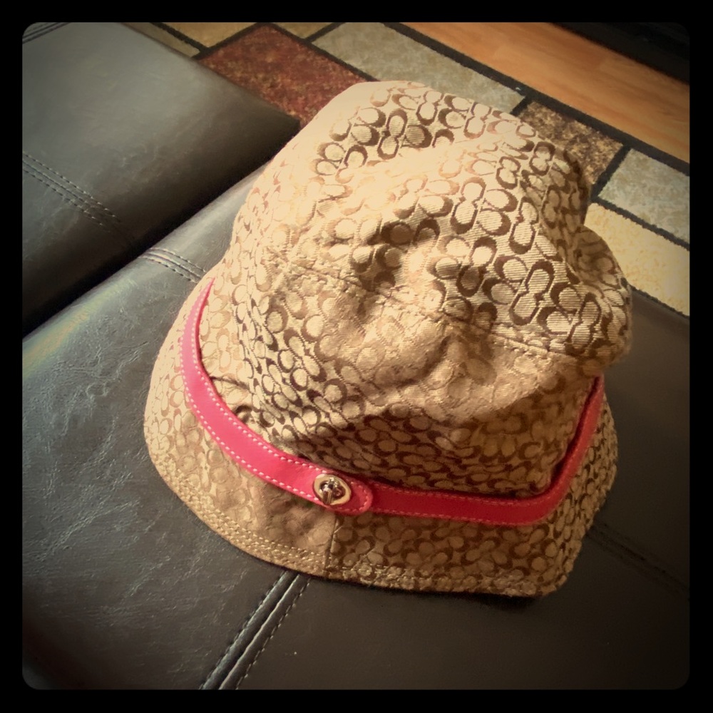Coach bucket hat